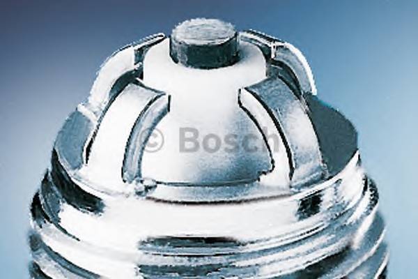 BOSCH 0 242 235 715 Свеча зажигания