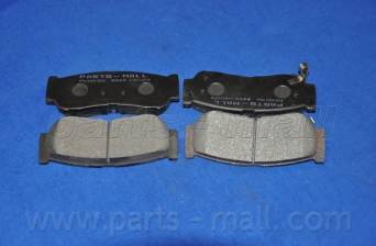 PARTS-MALL PKA-032 Комплект тормозных колодок,